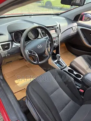 Hyundai Elantra 2014 Red