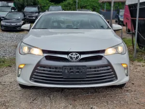 Toyota Camry 2016 White