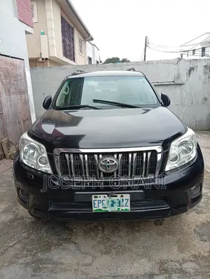 Toyota Land Cruiser Prado 2012 Black
