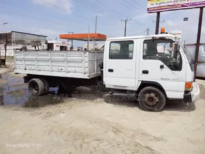 Isuzu Automatic Diesel 6 Tyres Truck