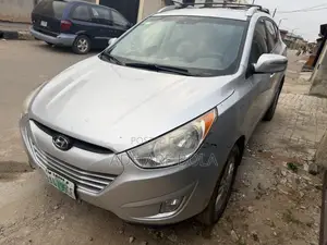 Hyundai Tucson Limited FWD 2013 Silver