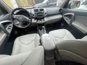 Toyota RAV4 2010 Black
