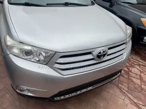 Toyota Highlander 2012 Silver