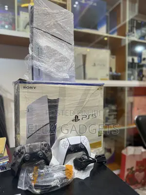Open Box Ps5 Slim Standard Edition With Games and 2 Pads