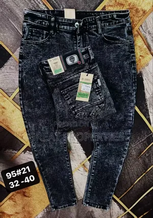 Premium Black Washed Men's Jeans – Sizes 32–40
