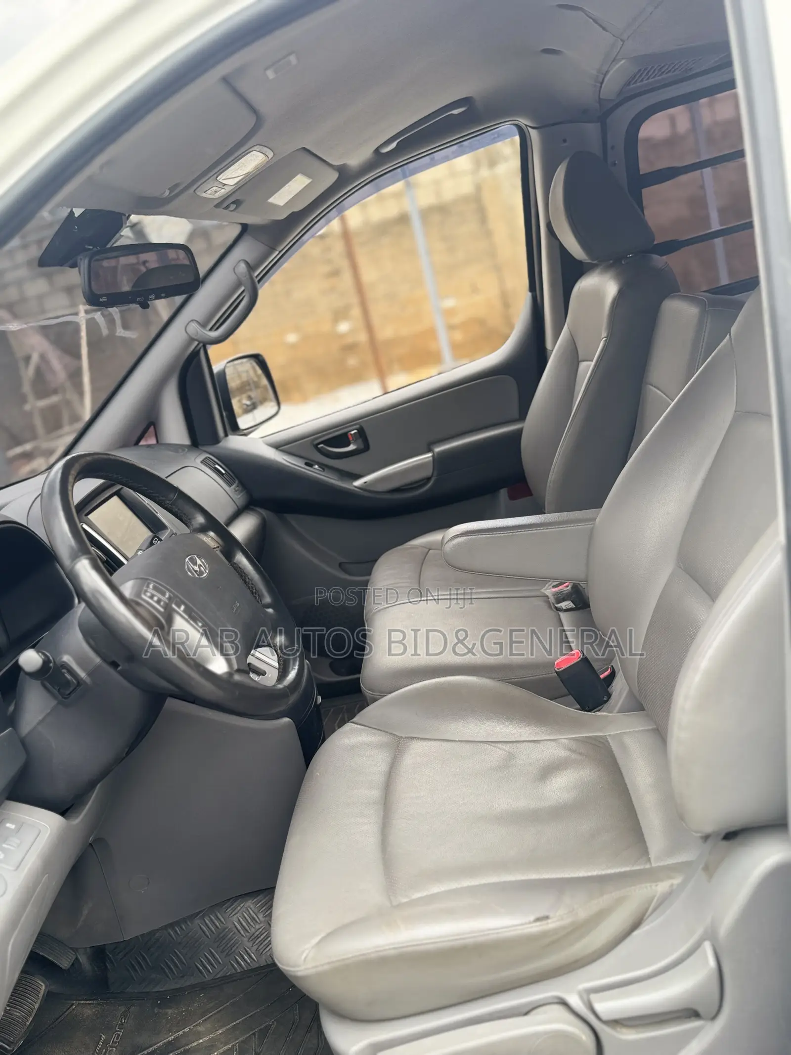 Hyundai Starex 2021 White