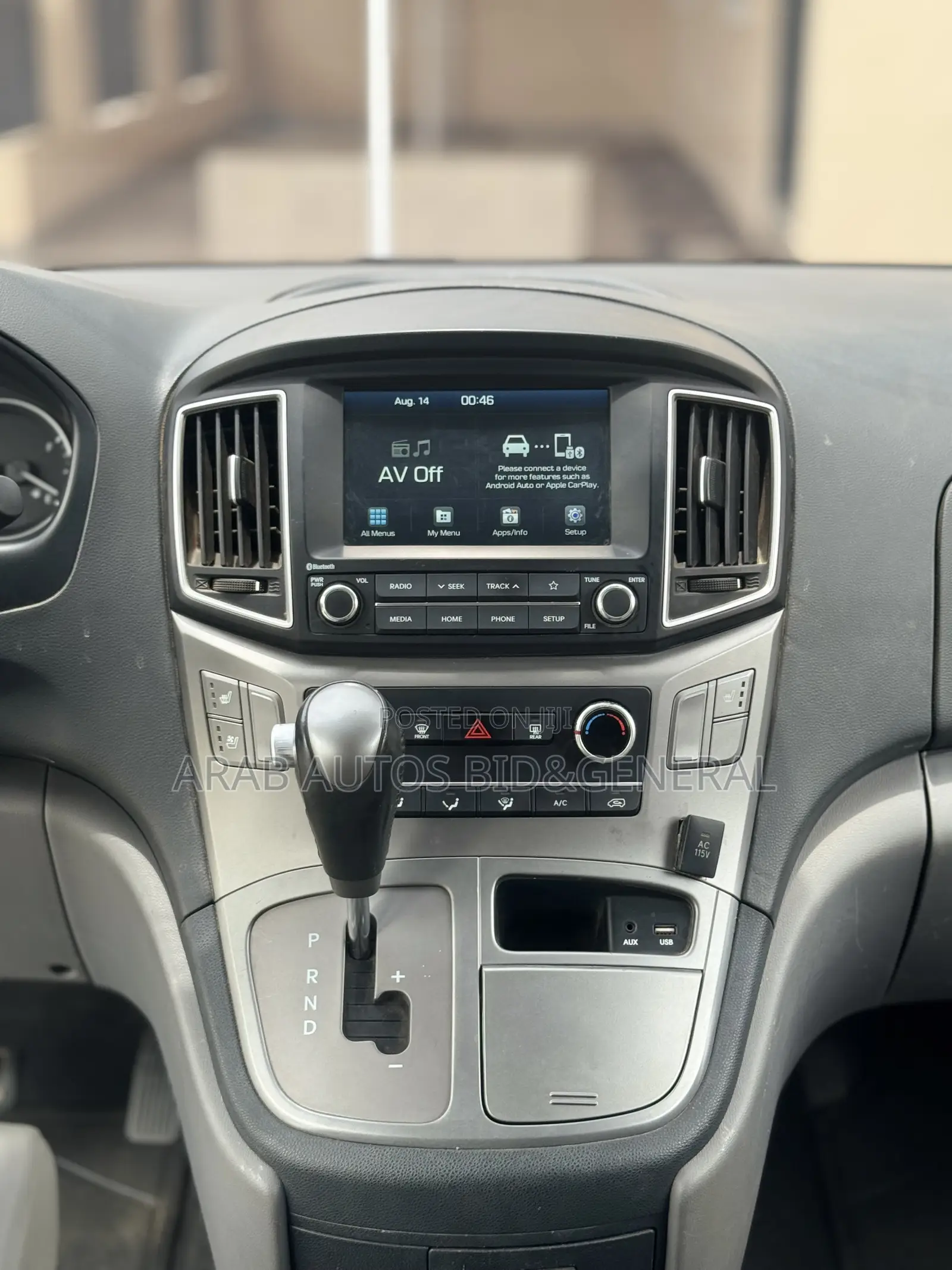 Hyundai Starex 2021 White