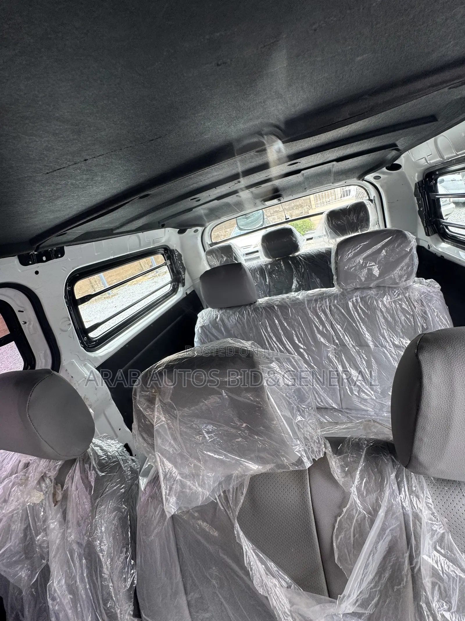 Hyundai Starex 2021 White