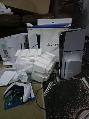 Playstation 5 Slim With One Controller Pad