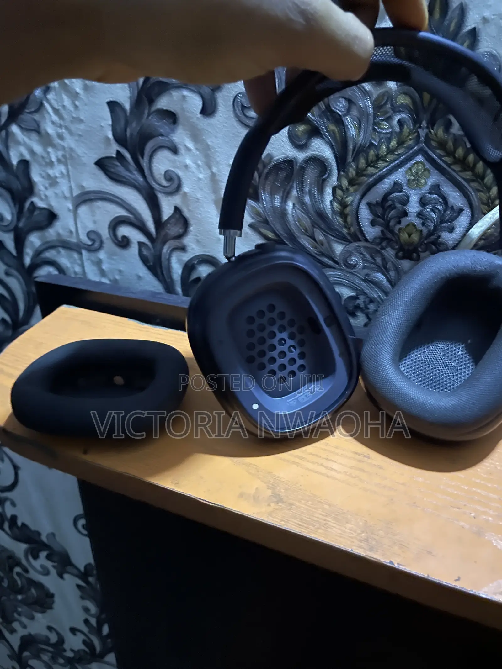 AirPods Max