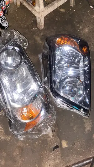 Headlight Toyota Highlander 2005 Model