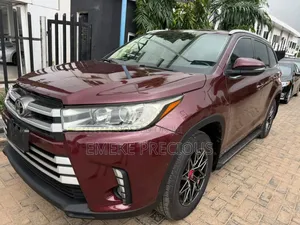Toyota Highlander 2015 Red