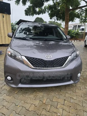 Toyota Sienna 2012 Gray