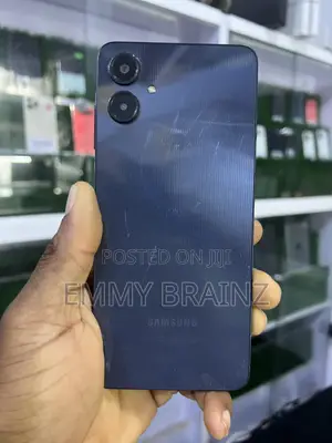 Samsung Galaxy A06 128 GB Blue