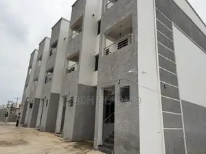 Furnished 4bdrm Duplex in Durumi for sale
