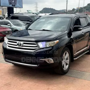 Toyota Highlander Limited 3.5l 4WD 2013 Black