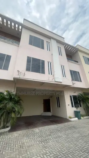 4bdrm Duplex in Agungi for rent