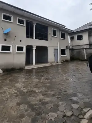 5bdrm Block of Flats in Woji for sale