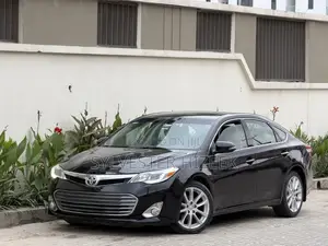 Toyota Avalon Limited 4dr Sedan (3.5L 6cyl 6A) 2015 Black