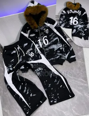 Premium Men's Winter Tracksuit Set – Fur Hooded Jacket Trousers