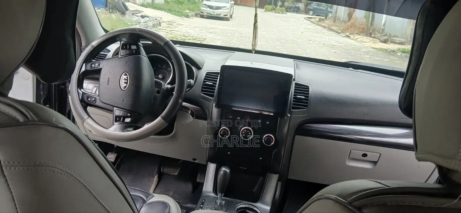 Kia Sorento 2012 Black