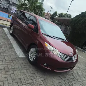 Toyota Sienna XLE 7 Passenger Mobility 2011 Maroon