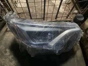 Headlights Toyota RAV4 2018 Charger Type
