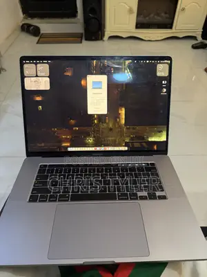 Laptop Apple MacBook Pro 2019 16GB Intel Core i7 SSD 512GB