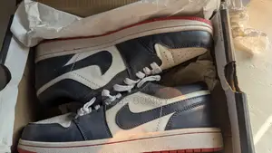 Clean Nike Sneaker