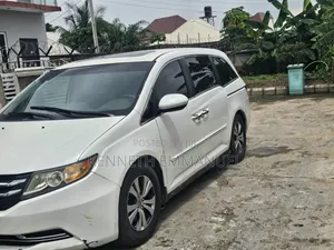 Honda Odyssey EX 4dr Minivan (3.5L 6cyl 6A) 2015 White
