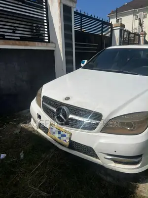 Mercedes-Benz C300 2008 White