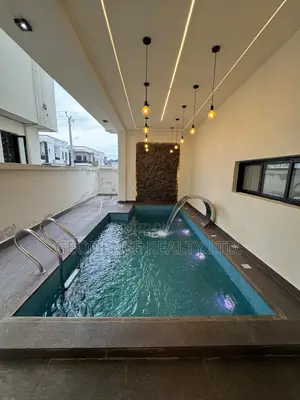 5bdrm Duplex in Lekki Phase 1 for sale