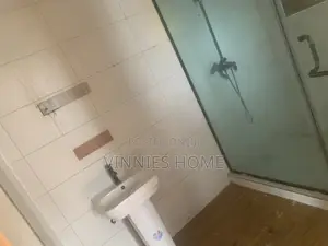 4bdrm Townhouse / Terrace in Lekki Phase for rent