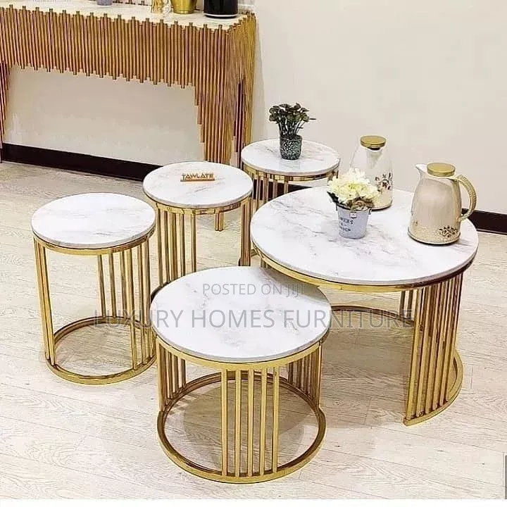 Round Iron Center Table
