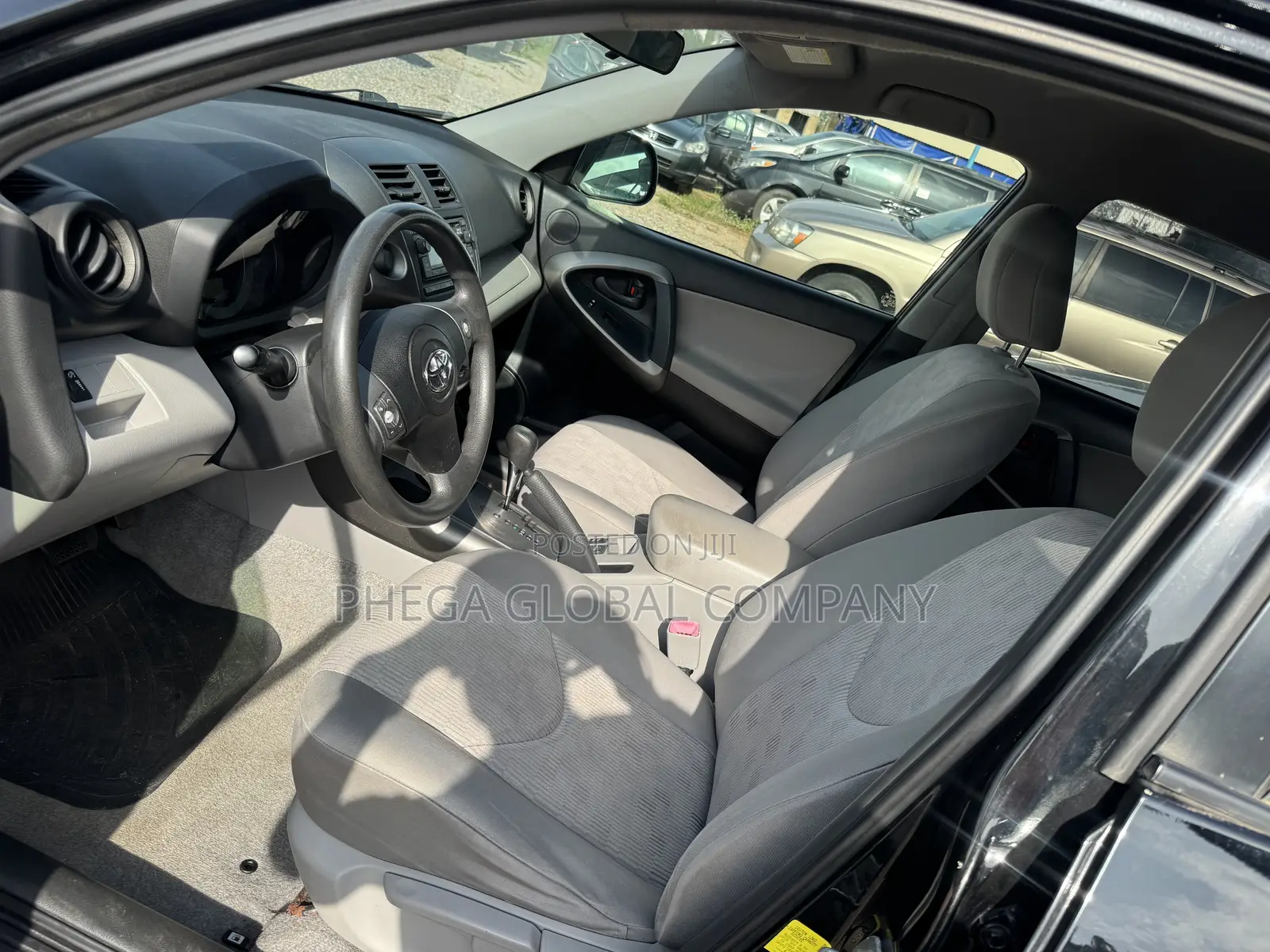 Toyota RAV4 2012 Matt Black