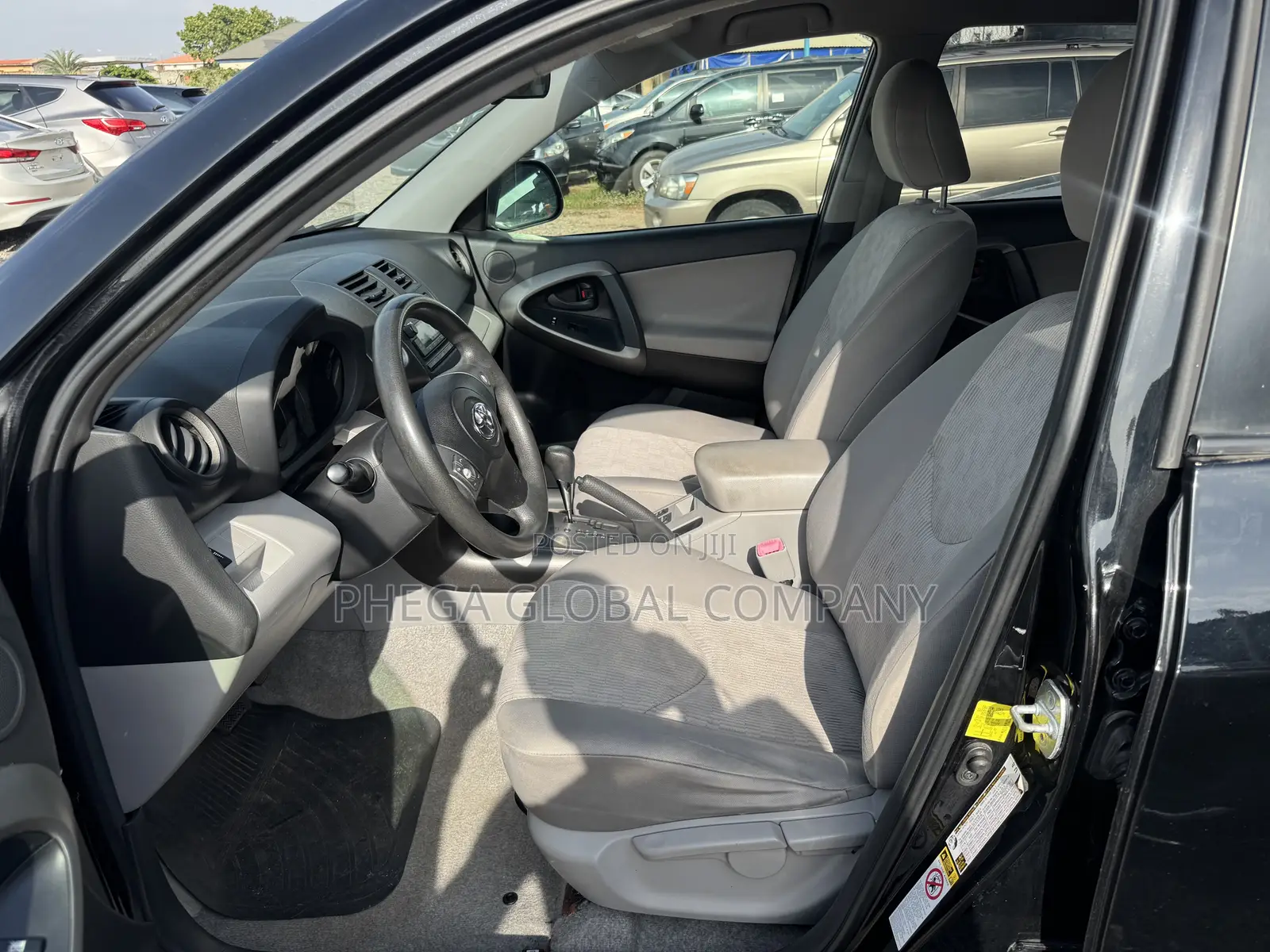 Toyota RAV4 2012 Matt Black