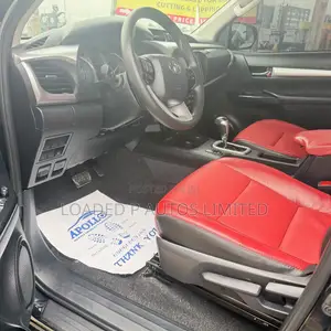 Toyota Hilux 2023 Black