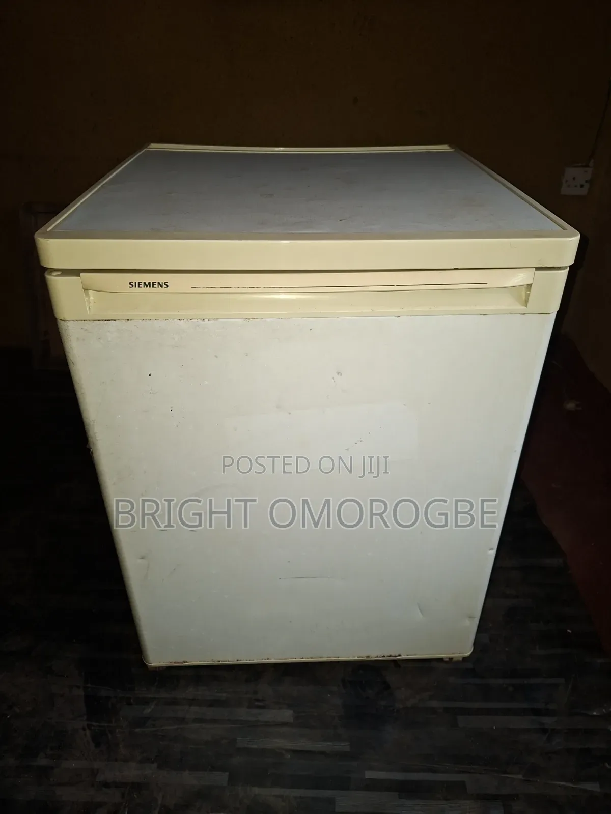 Siemens Table Top Refrigerator and Freezer