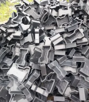 Interlocking Mold