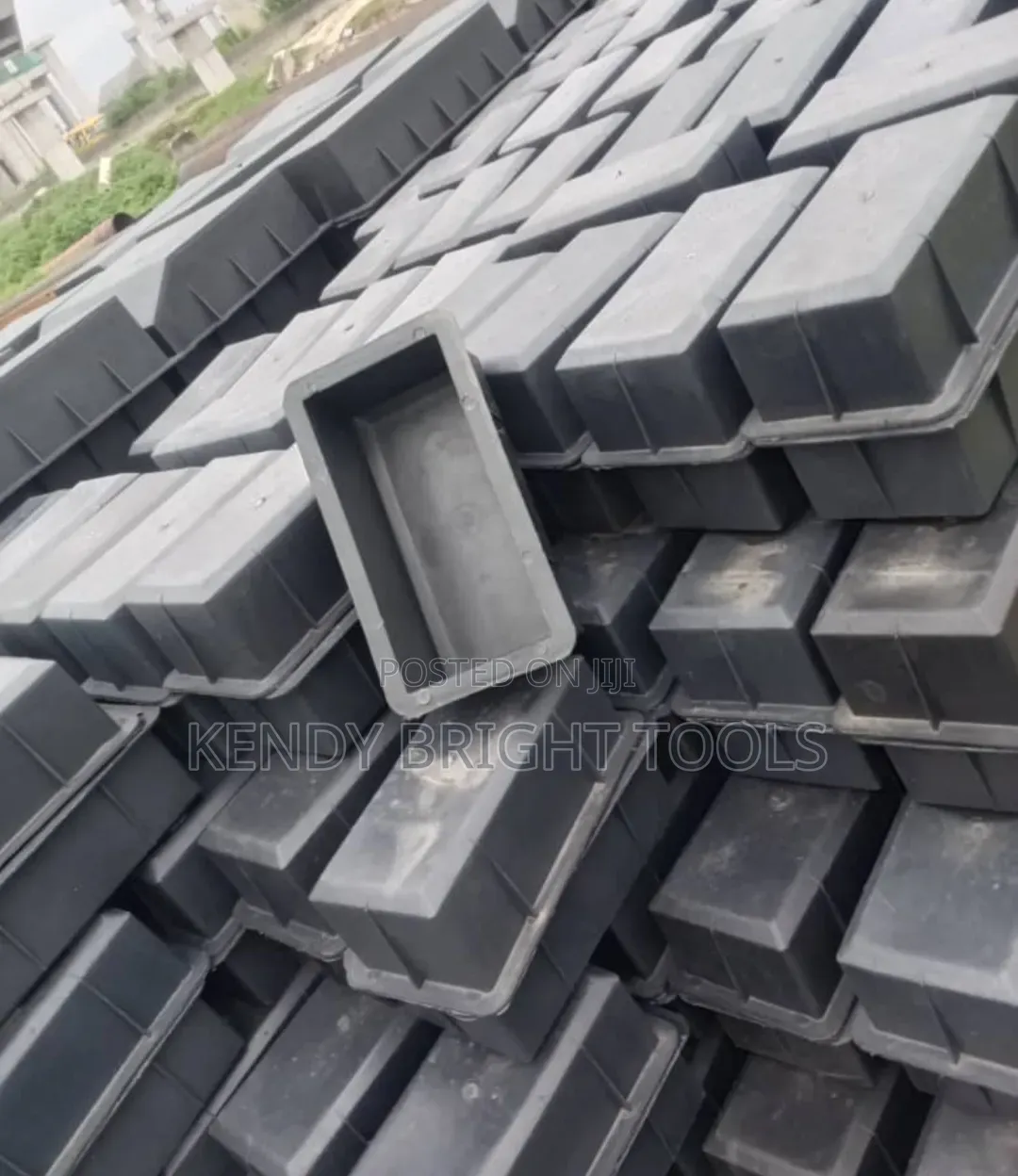 Kerb Mould