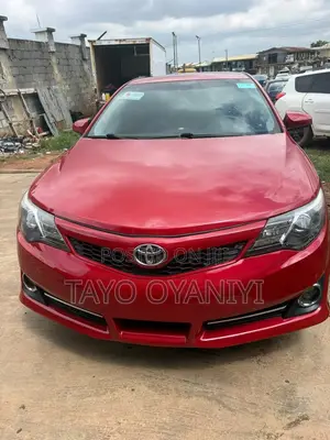 Toyota Camry SE 4dr Sedan (2.5L 4cyl 6A) 2012 Red