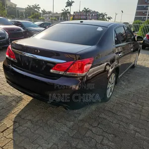 Toyota Avalon 2011 Black