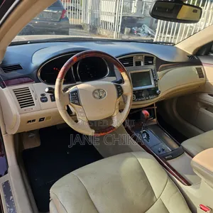 Toyota Avalon 2011 Black