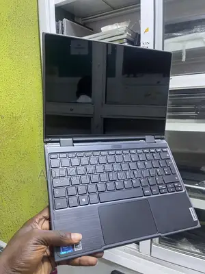 Laptop Lenovo 300e 4GB Intel Celeron SSD 128GB