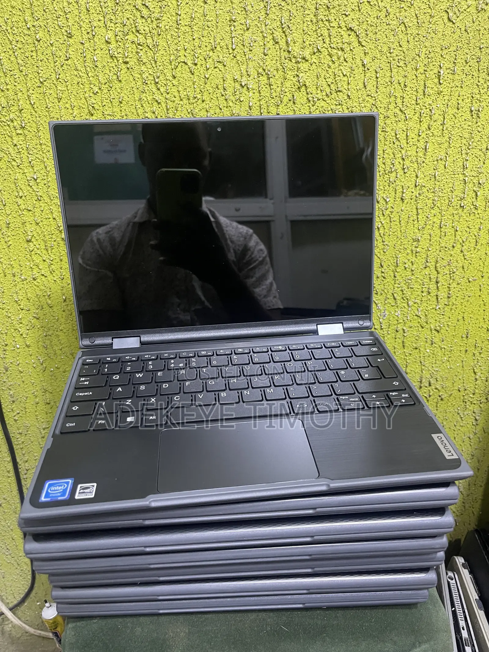 Laptop Lenovo 300e 4GB Intel Celeron SSD 128GB