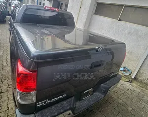 Toyota Tundra 2012 Black