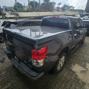 Toyota Tundra 2012 Black