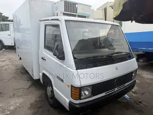 Foreign Used Mercedes Benz MB1000 Refrigerator Truck.
