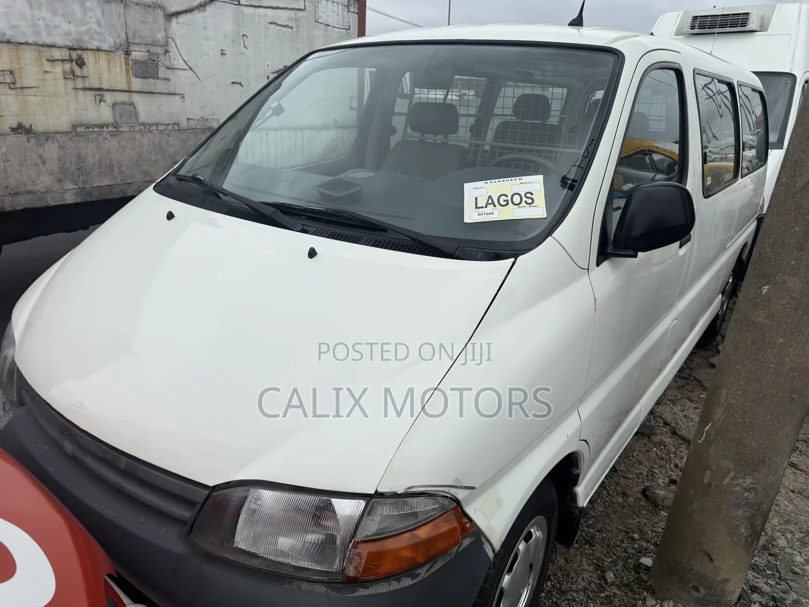 Toyota HiAce 2006 White