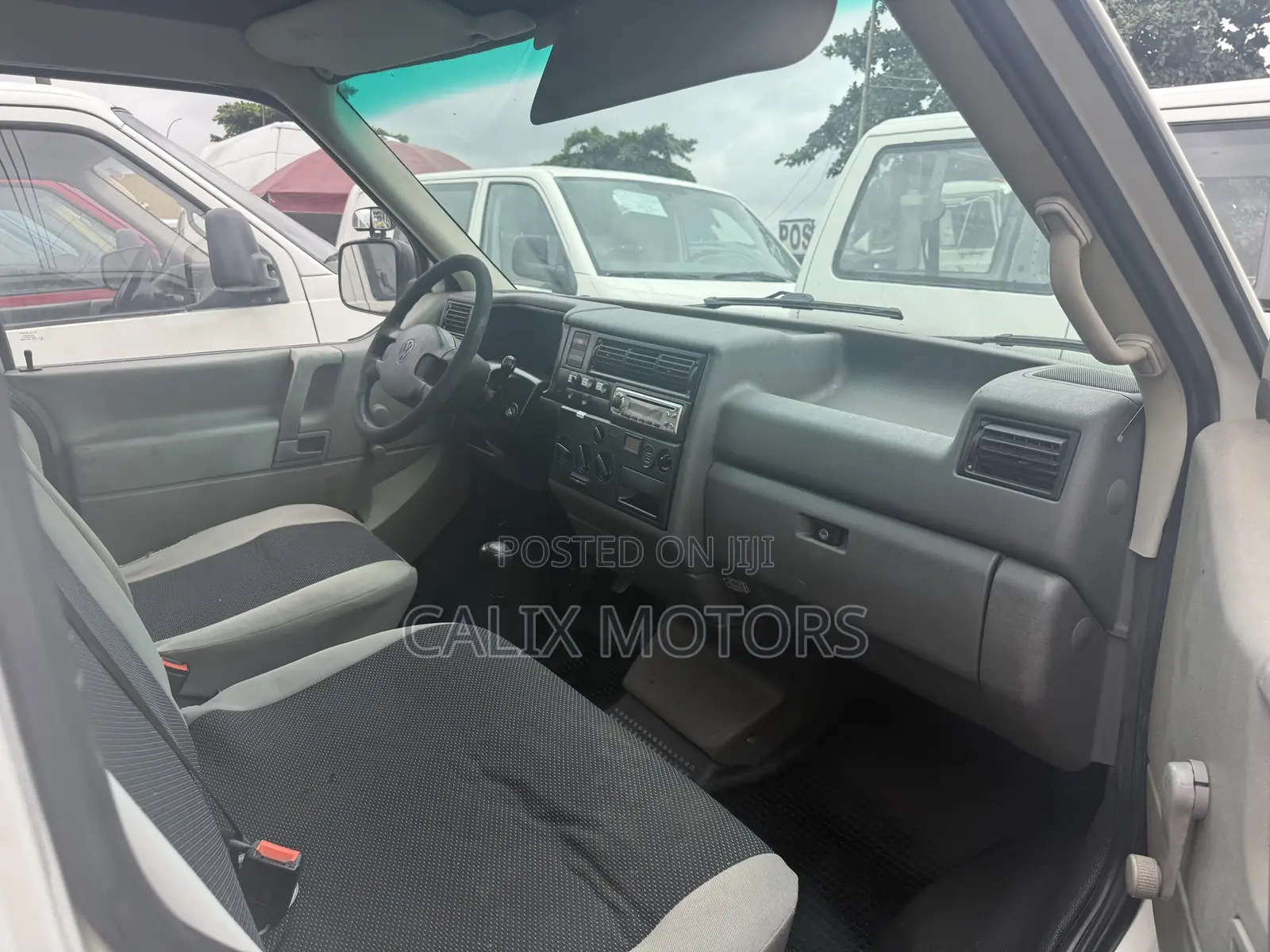 Volkswagen Transporter 2005 White